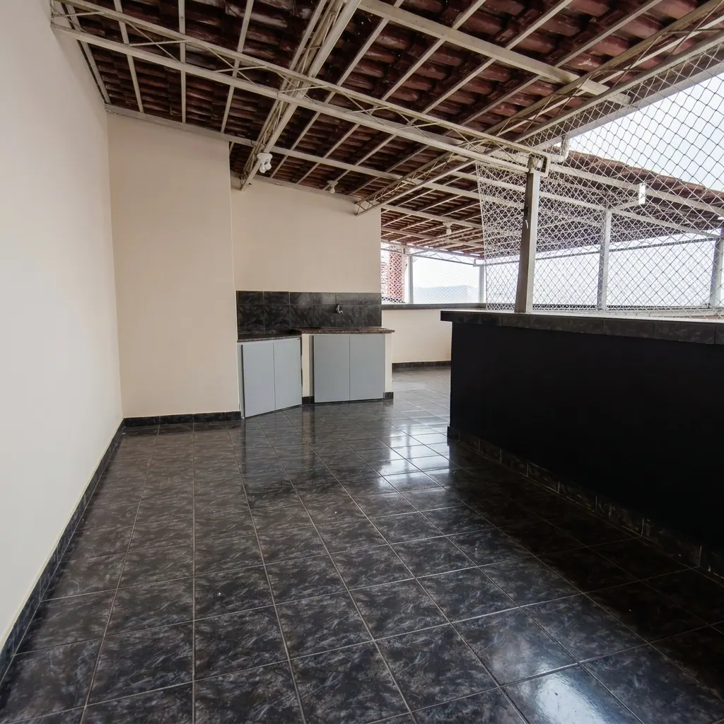 Cobertura no Cascatinha com vista para o verde